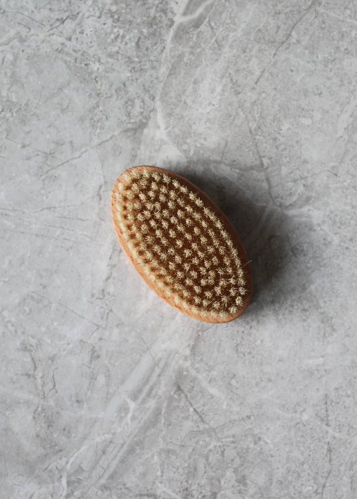 Stain-Removing Laundry Brush